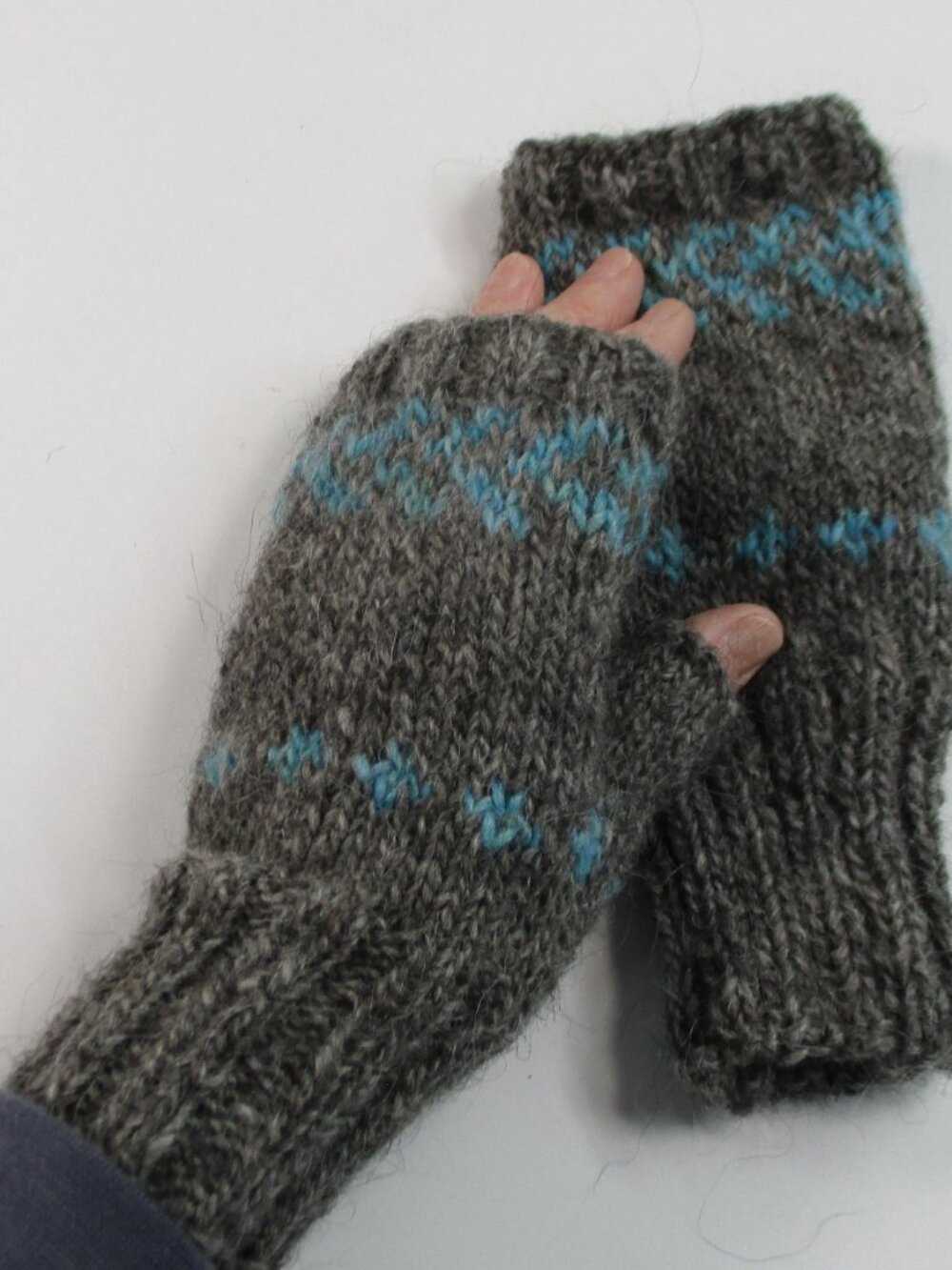 Hand Knit 100% Icelandic Wool Fingerless Mitts, Mittens, Gloves, Womens One Size